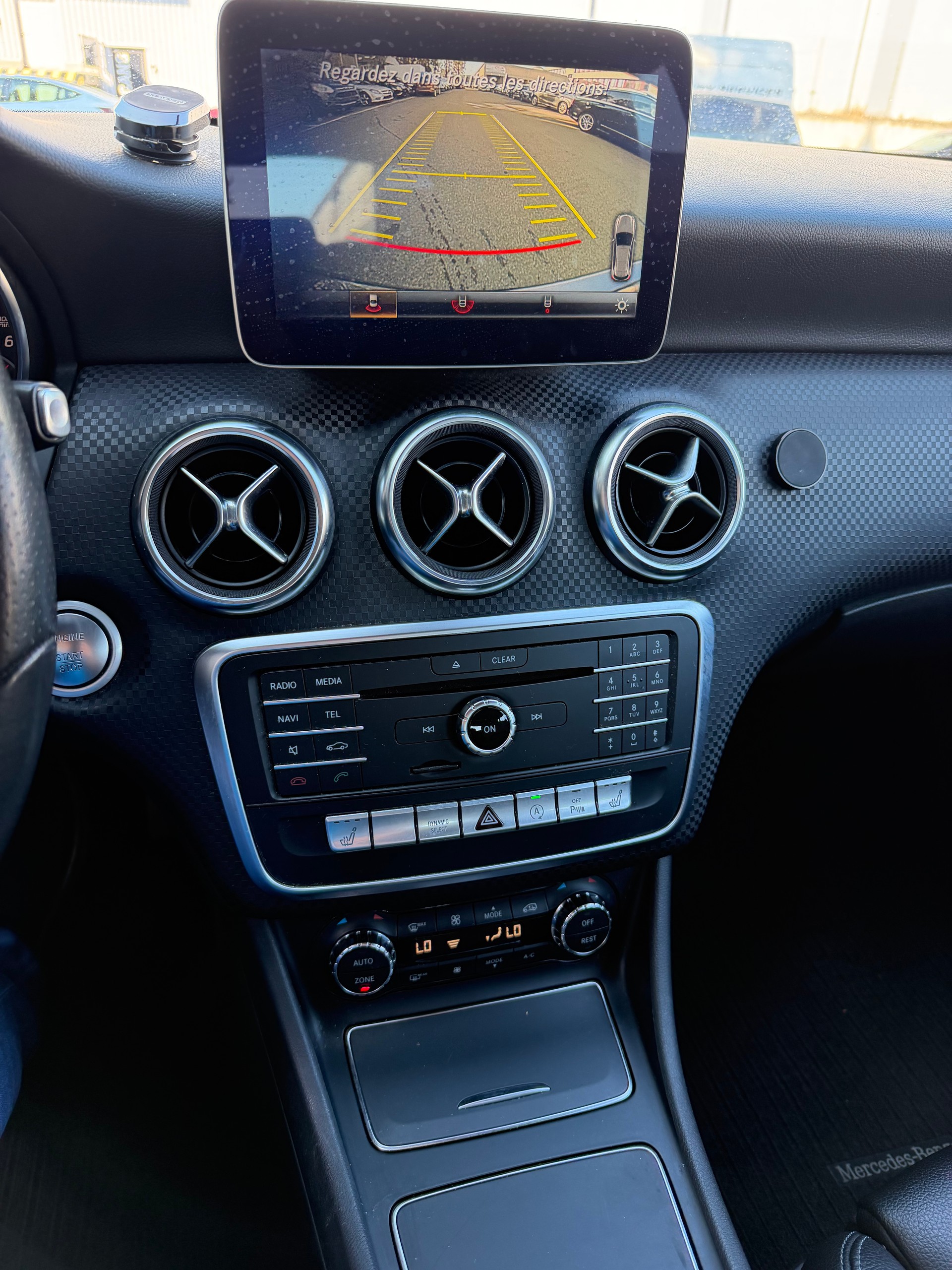 MERCEDES-BENZ A 220 d Urban 4Matic 7G-DCT-image-14