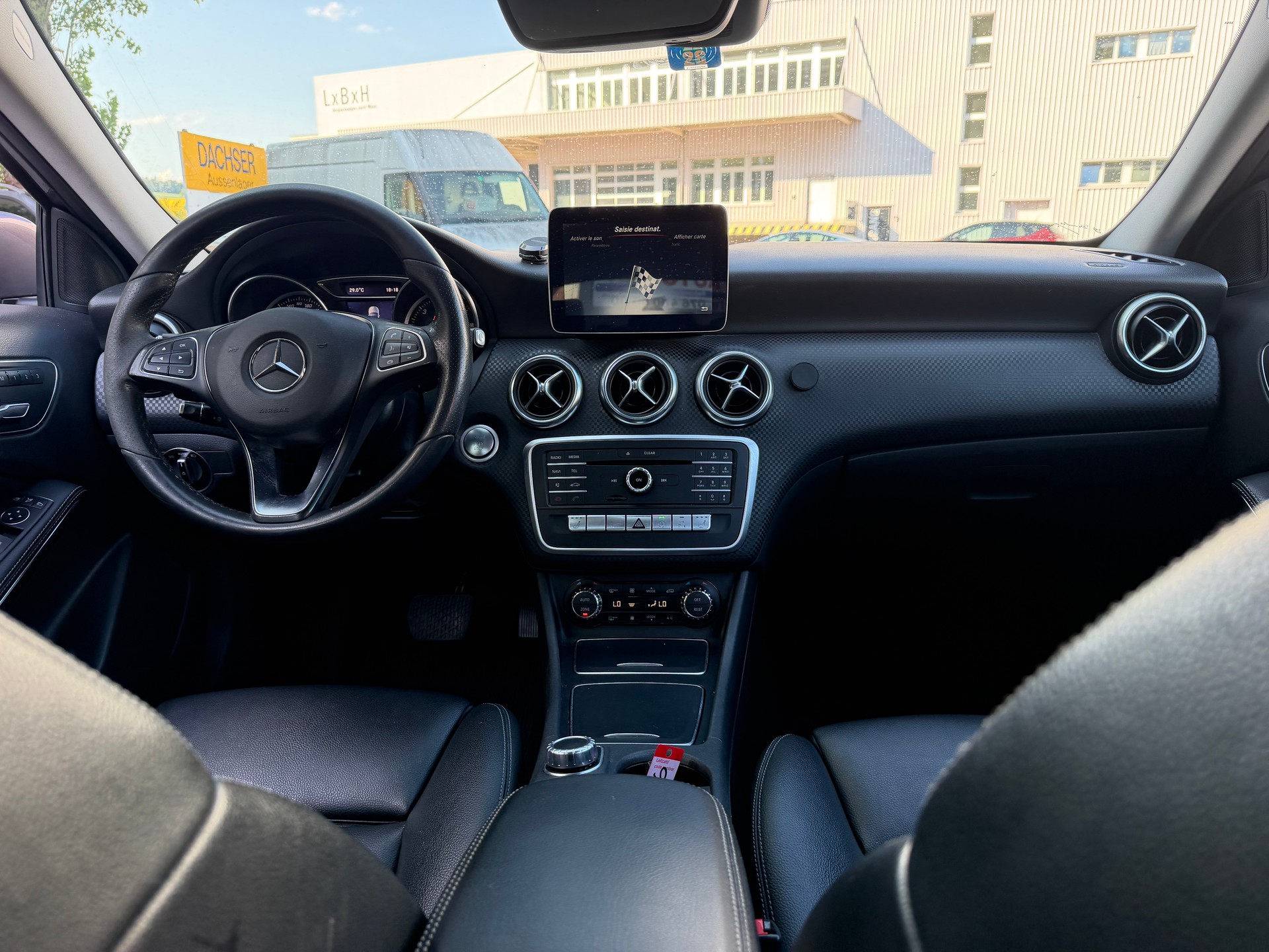 MERCEDES-BENZ A 220 d Urban 4Matic 7G-DCT-image-8
