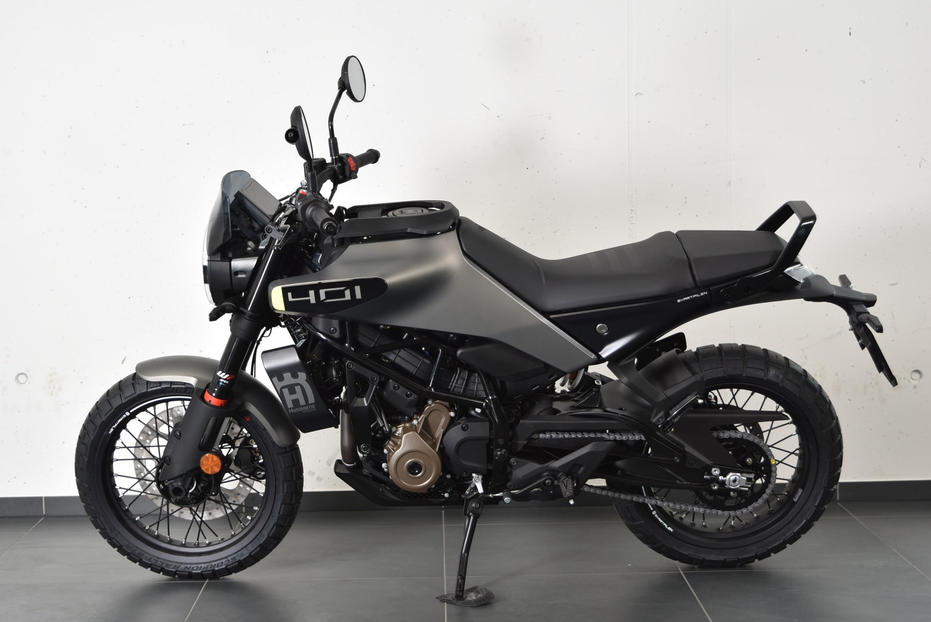 HUSQVARNA SVARTPILEN 401