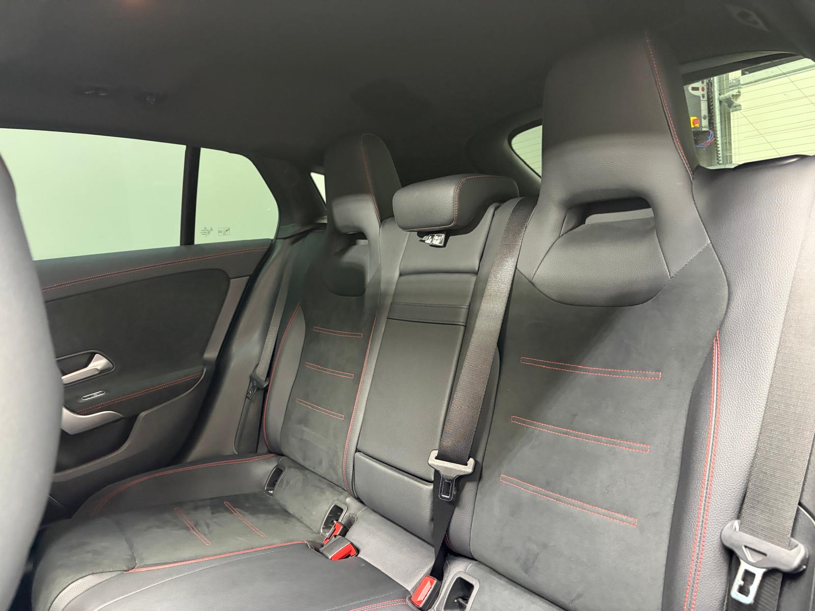MERCEDES-BENZ CLA Shooting Brake 250 4Matic 7G-DCT AMG Line-image-11