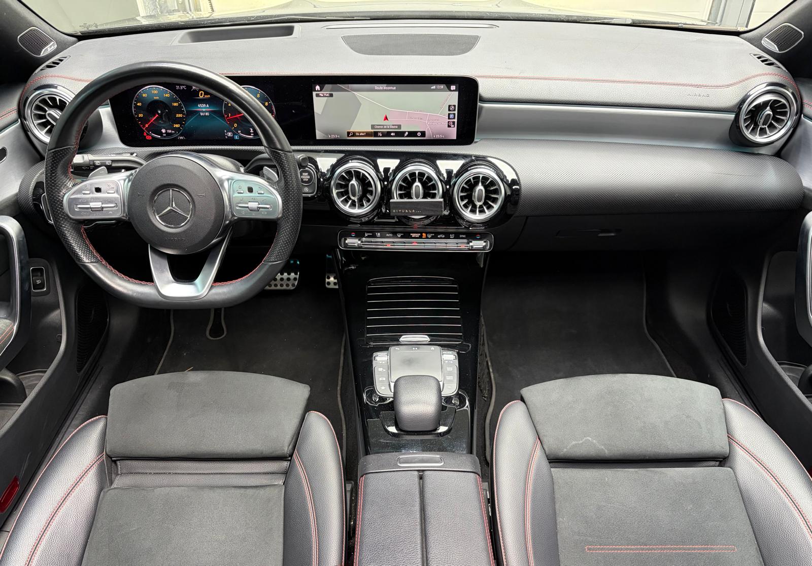 MERCEDES-BENZ CLA Shooting Brake 250 4Matic 7G-DCT AMG Line-image-15