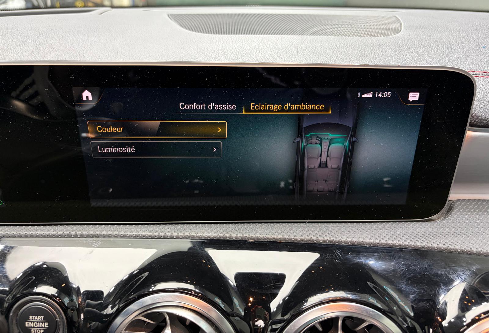 MERCEDES-BENZ CLA Shooting Brake 250 4Matic 7G-DCT AMG Line-image-24