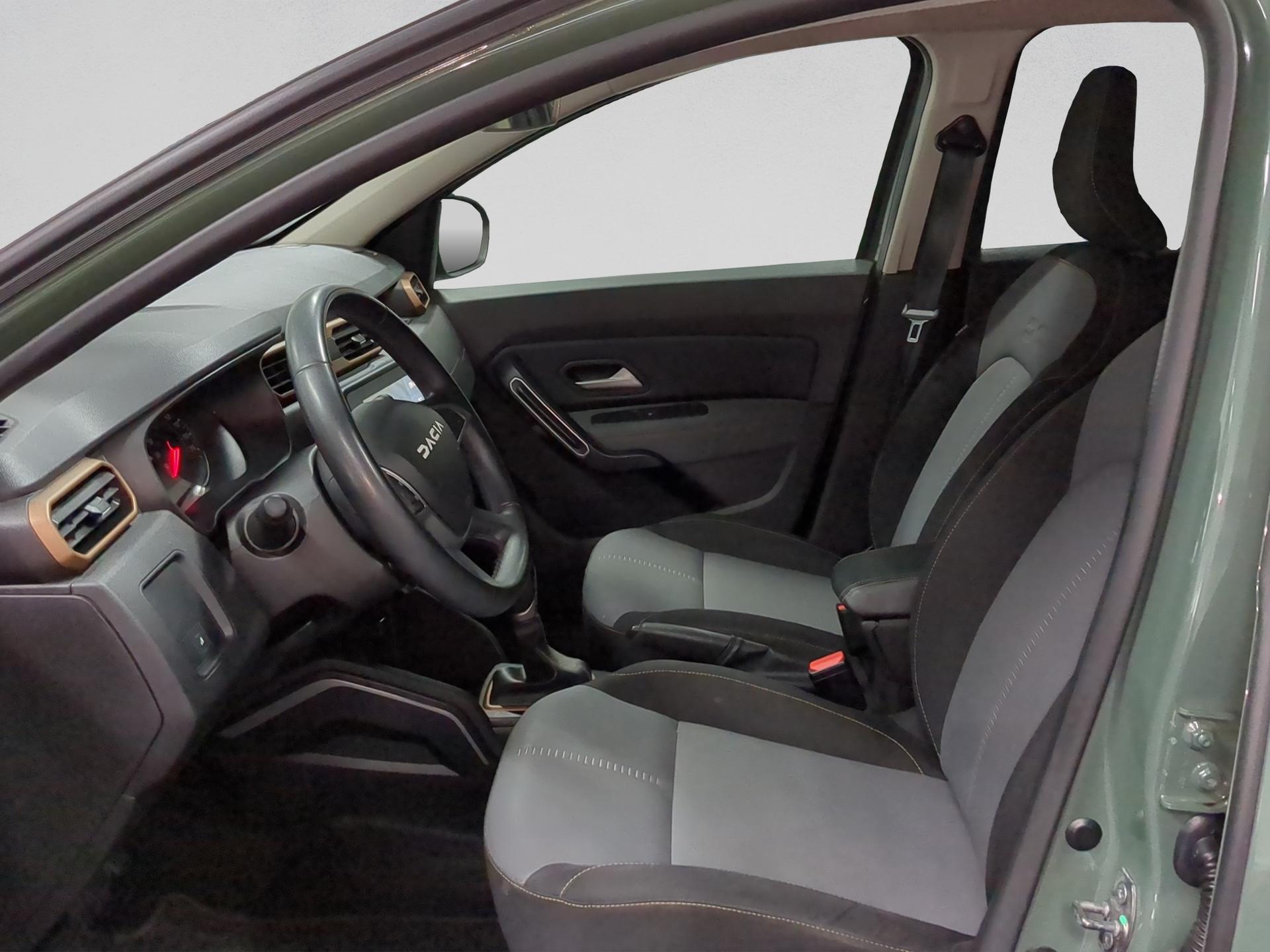 DACIA Duster TCe 150 Extreme EDC 4x2-image-8