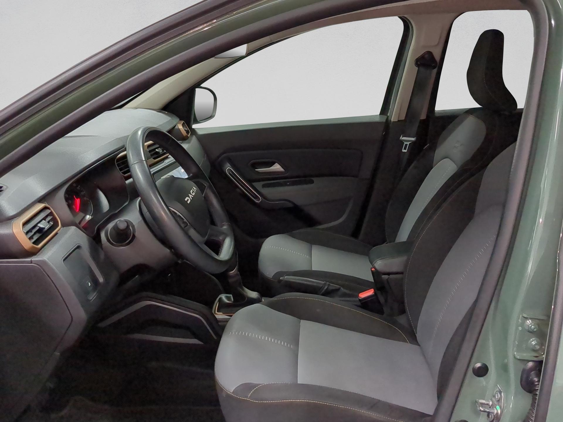 DACIA Duster TCe 150 Extreme EDC 4x2-image-8