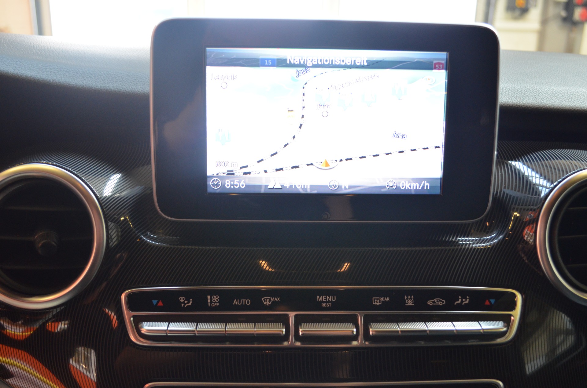 MERCEDES-BENZ V 220 d kompakt 4Matic 7G-Tronic-image-14