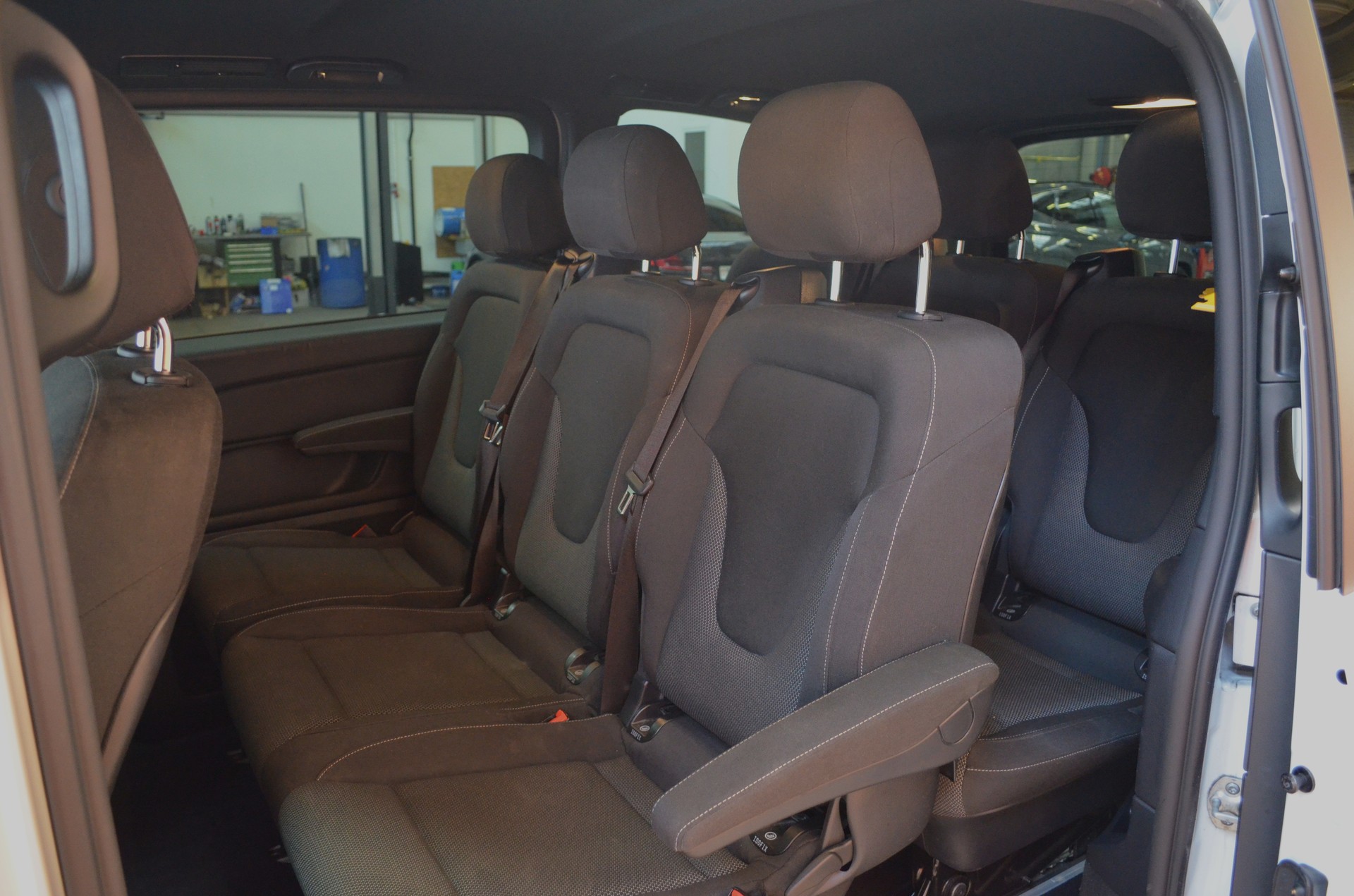 MERCEDES-BENZ V 220 d kompakt 4Matic 7G-Tronic-image-11