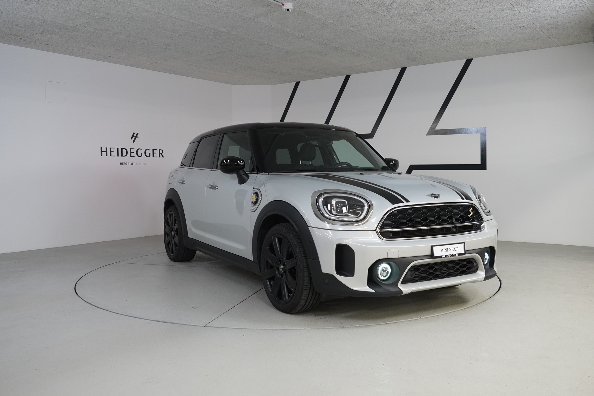 MINI Countryman Cooper SE ALL4 PHEV Steptronic-showroom-element-3
