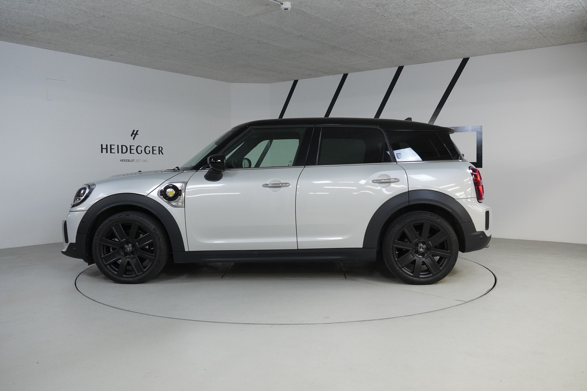 MINI Countryman Cooper SE ALL4 PHEV Steptronic-image-4