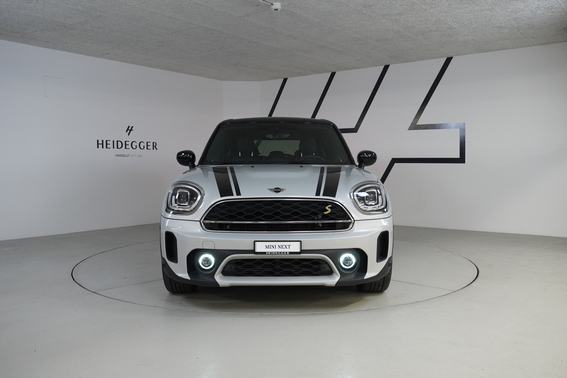 MINI Countryman Cooper SE ALL4 PHEV Steptronic-showroom-element-2
