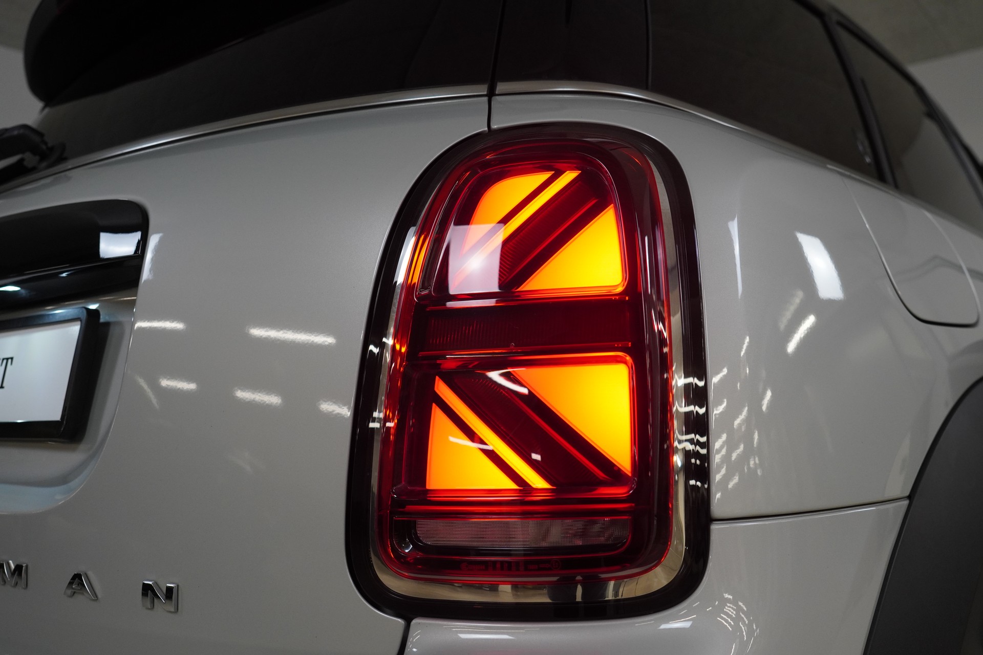 MINI Countryman Cooper SE ALL4 PHEV Steptronic-image-16