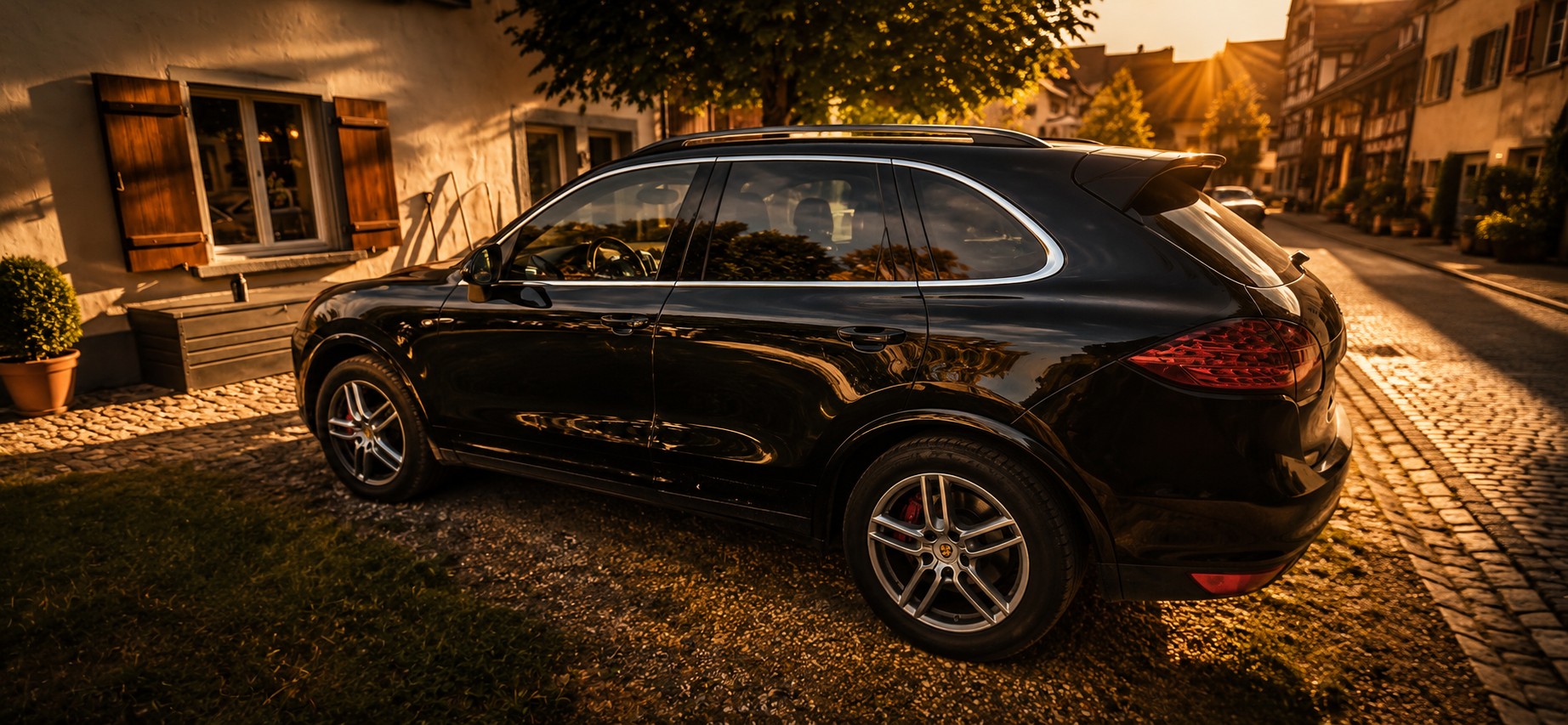 PORSCHE Cayenne 4.8 V8 Turbo-image-1