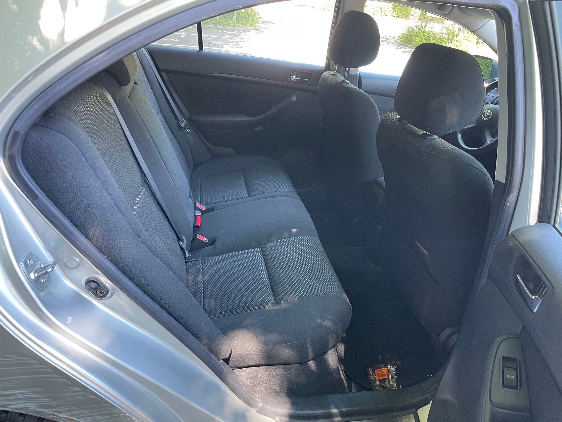 TOYOTA Avensis 2.0 D4 VVT-i Linea Sol Liftback-image-12