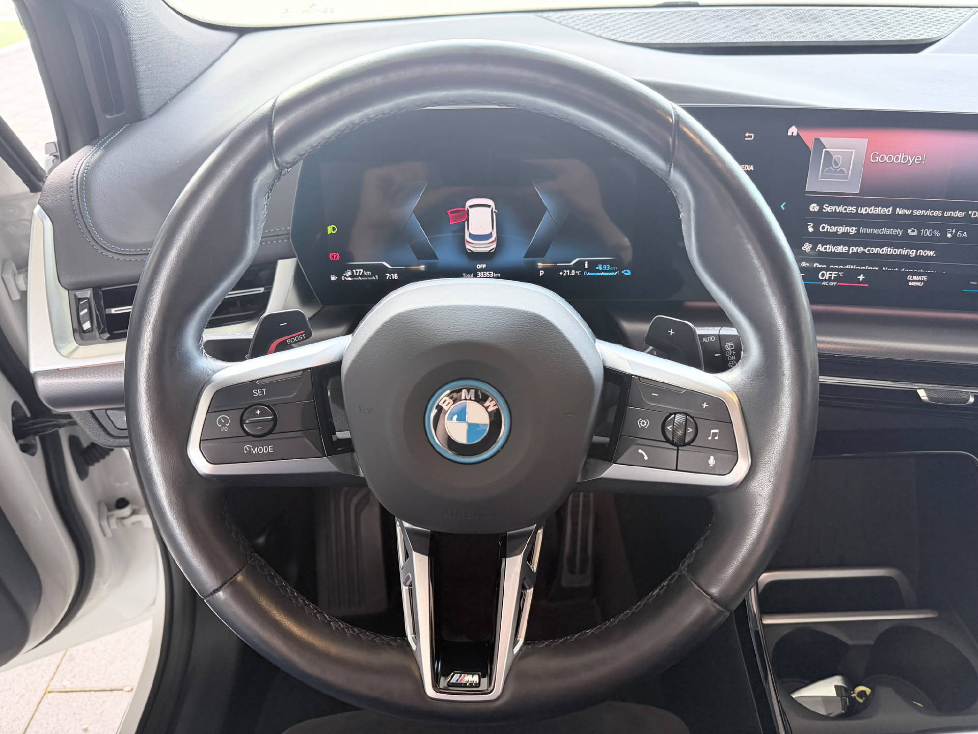 BMW 225e xDrive paddles Active Tourer-image-7