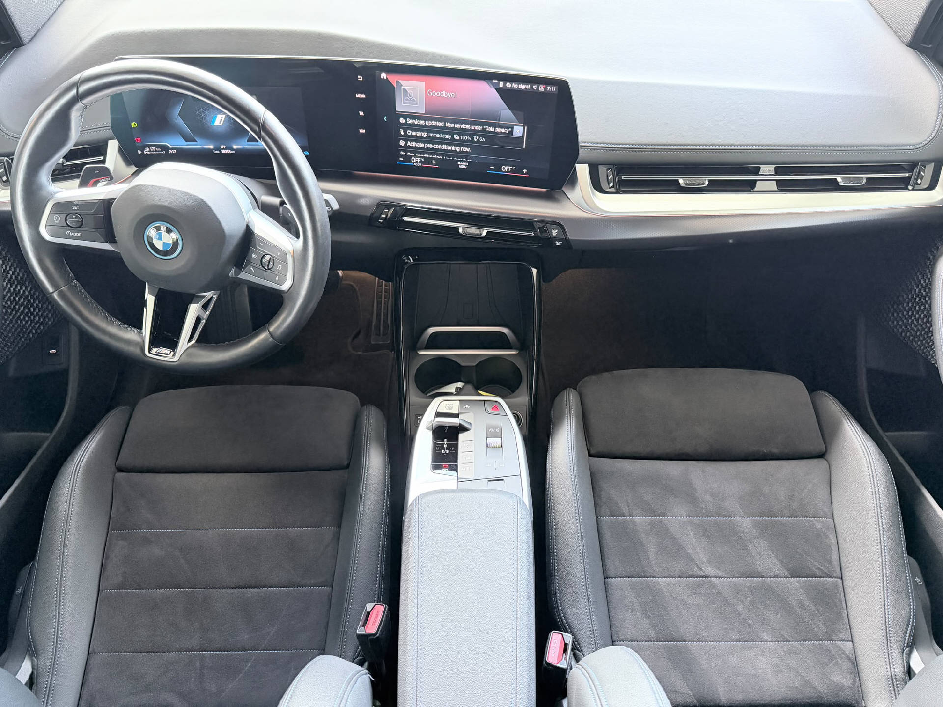 BMW 225e xDrive paddles Active Tourer-image-6