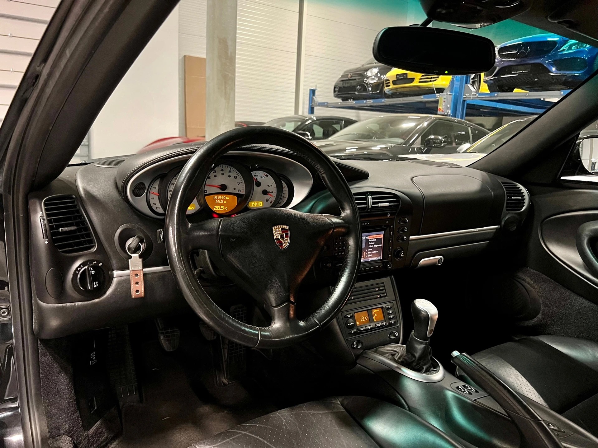 PORSCHE 911 Carrera 4 S-image-5
