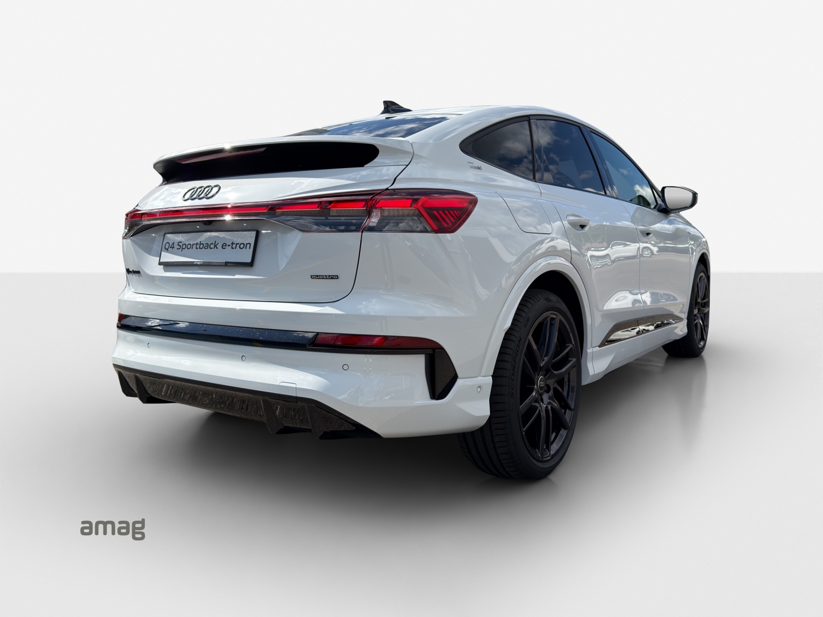 AUDI Q4 Sportback e-tron quattro performance Swiss Ski-image-4