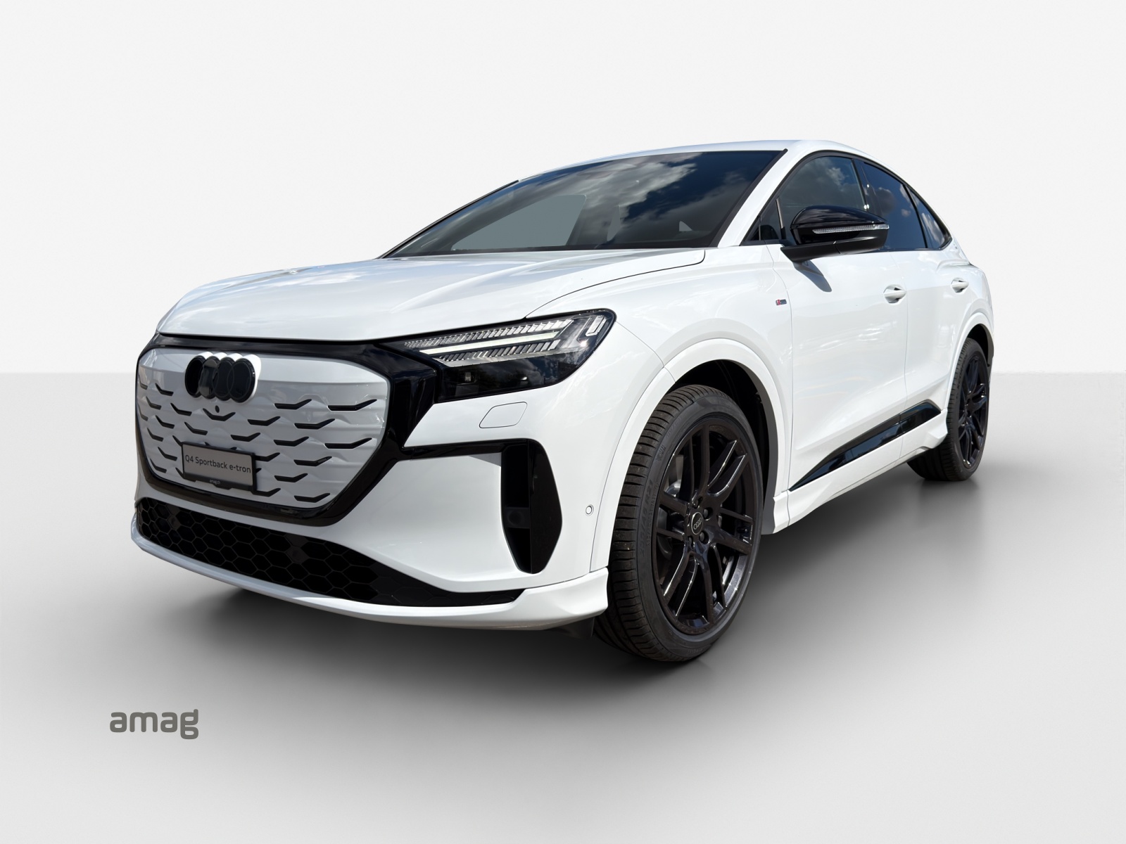 AUDI Q4 Sportback e-tron quattro performance Swiss Ski-image-0