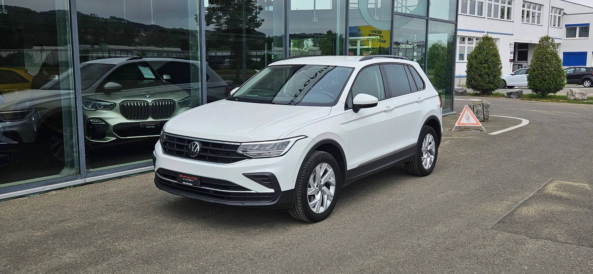 VW Tiguan 2.0 TDI SCR Life 4Motion DSG-image-1