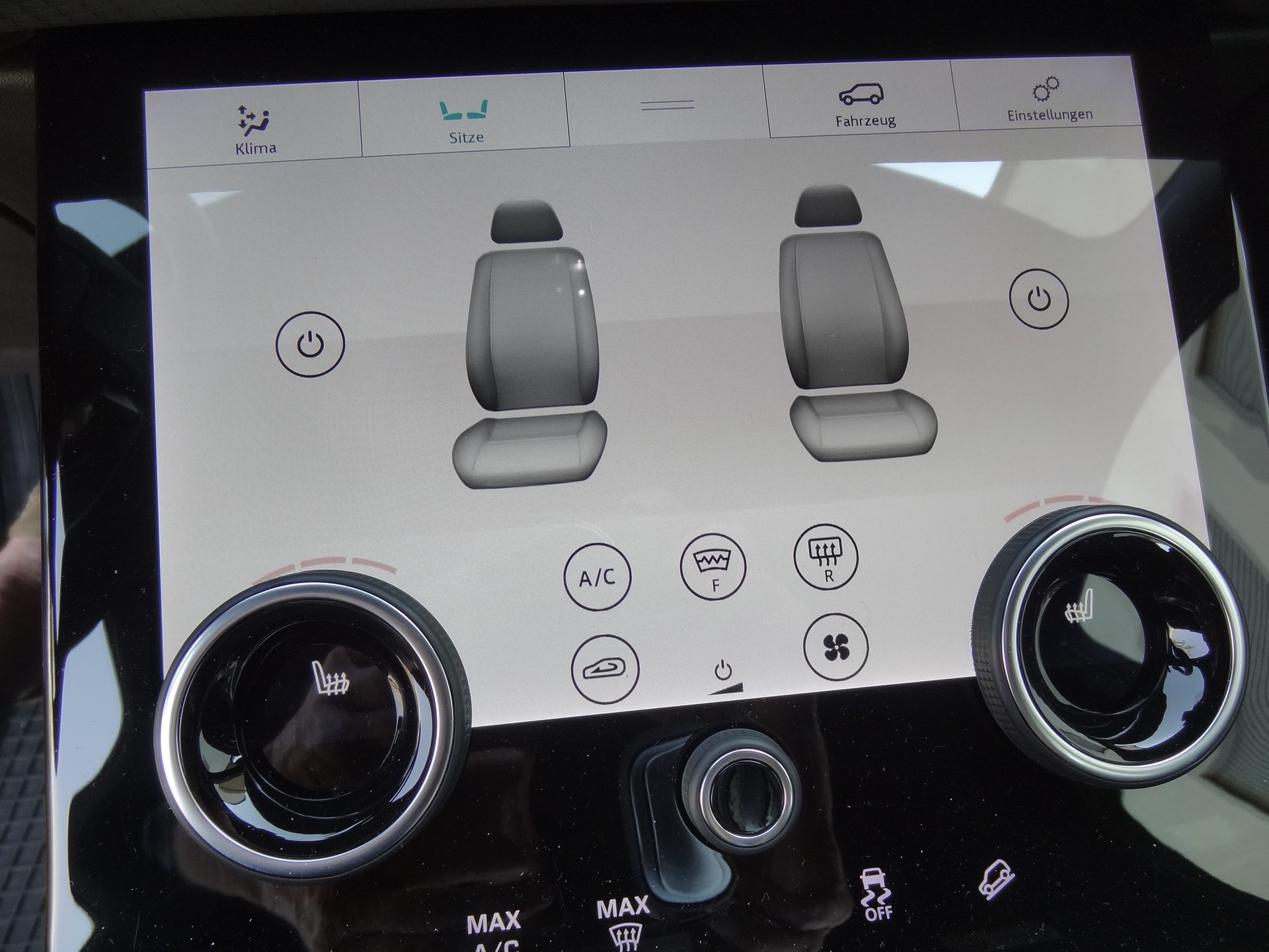 LAND ROVER Range Rover Evoque P 200 AWD-image-9