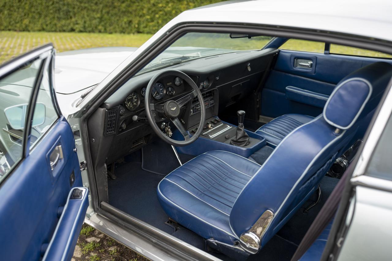 ASTON MARTIN V8 Series 3-image-8