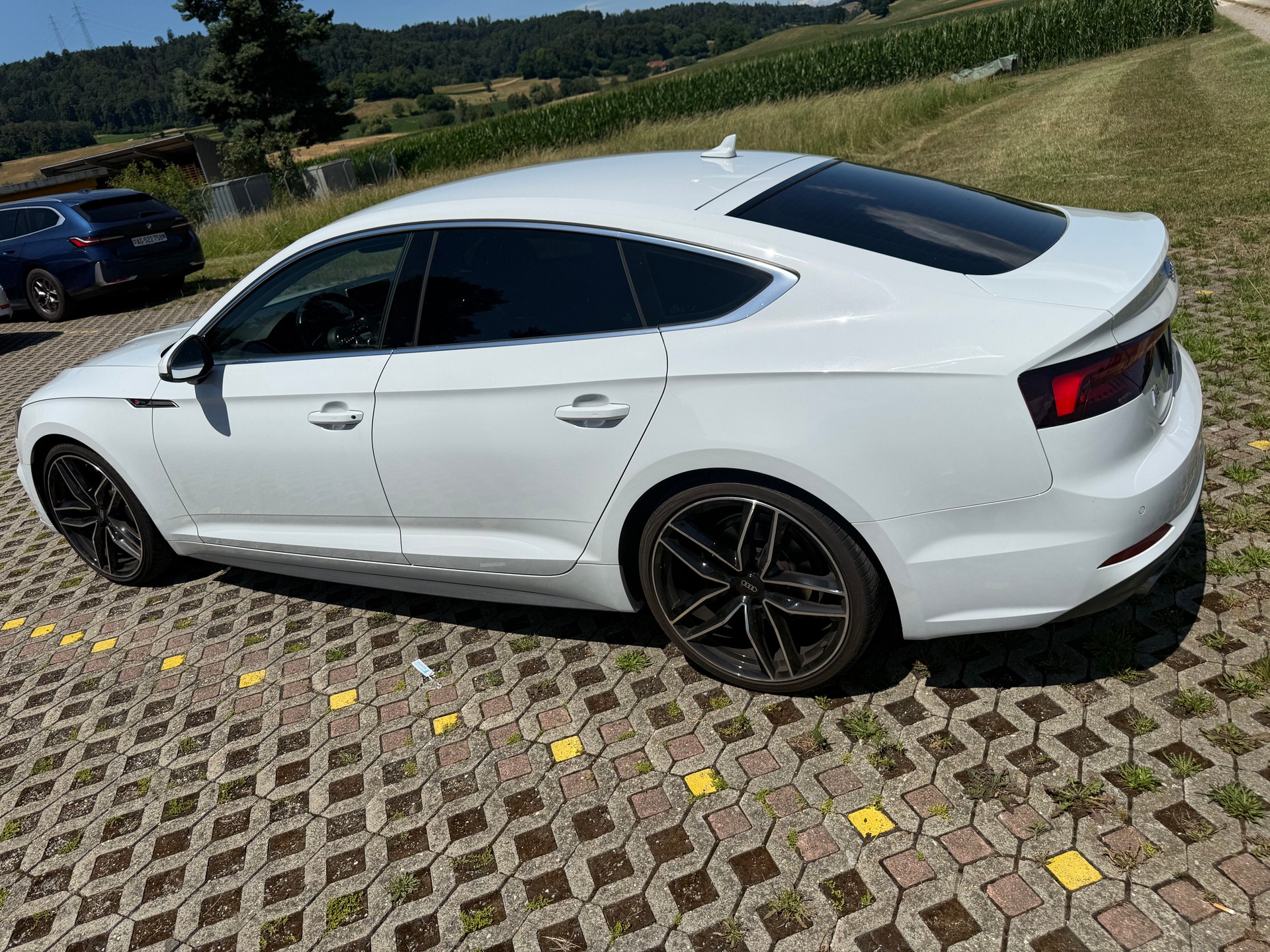 AUDI 2.0 TDI Sport quattro S-Tronic-image-2