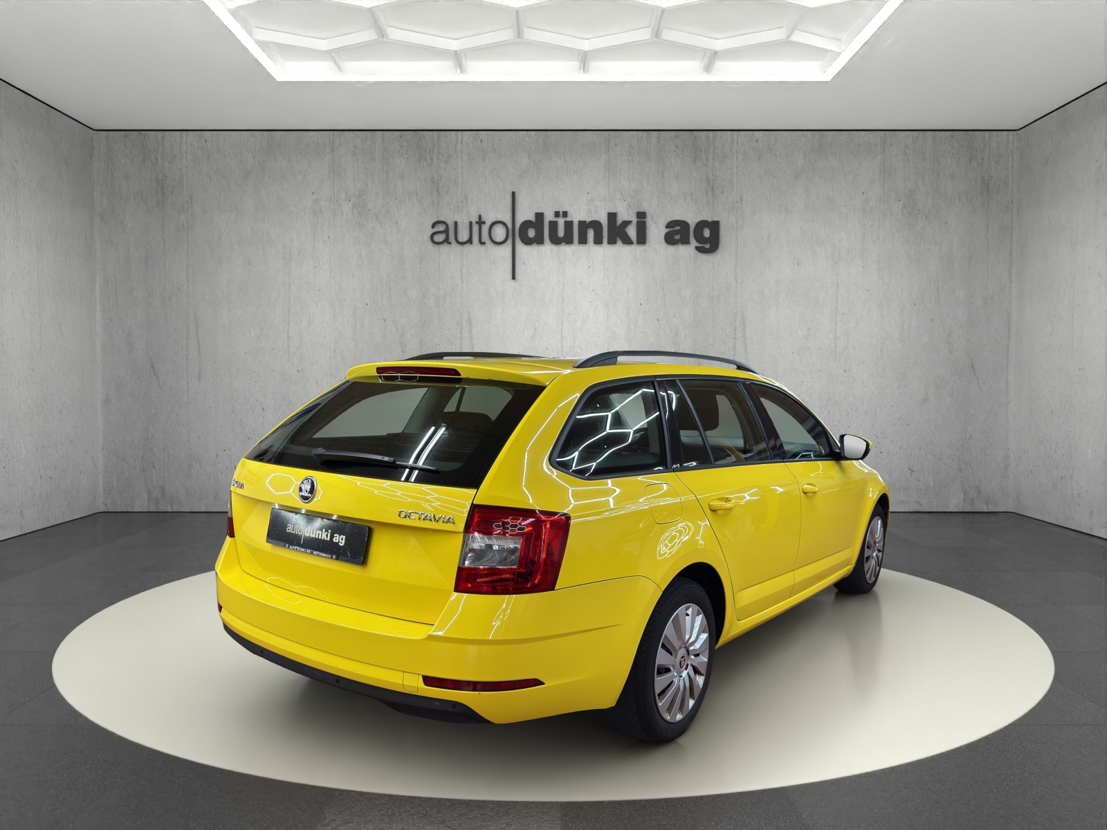 SKODA Octavia Combi 1.5 TSI Ambition DSG-image-3