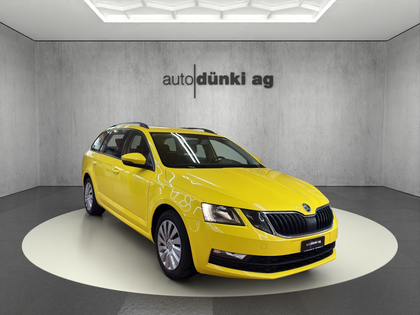 SKODA Octavia Combi 1.5 TSI Ambition DSG-image-5