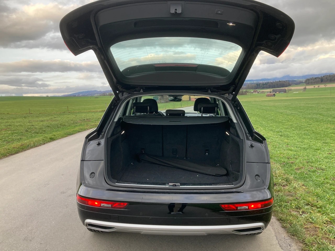 AUDI Q5 40 TDI sport quattro S-tronic-image-5