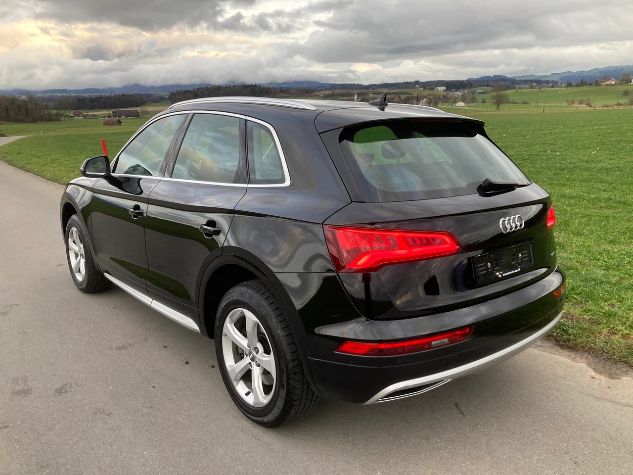 AUDI Q5 40 TDI sport quattro S-tronic-image-3