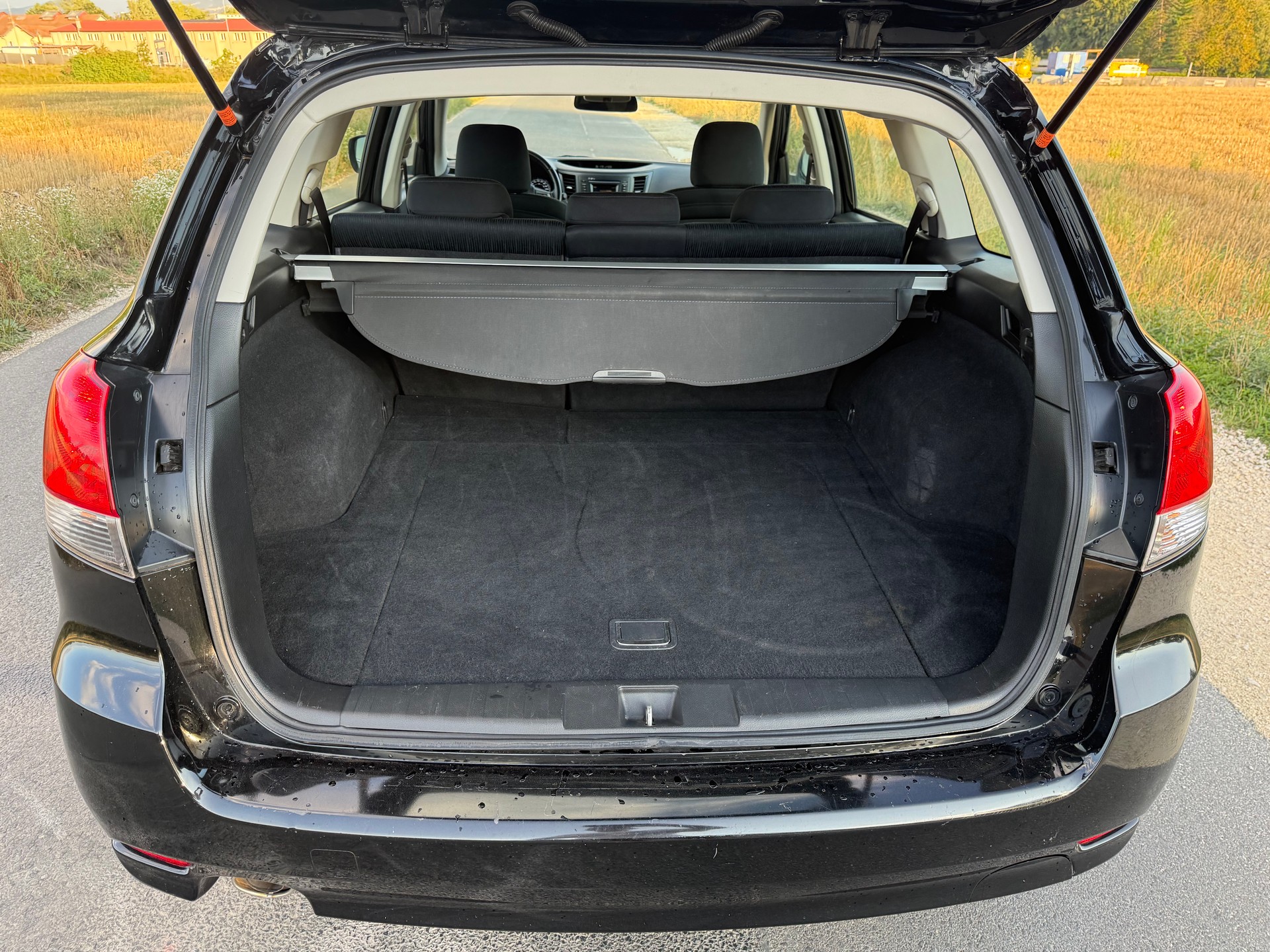 SUBARU Legacy 2.0D Swiss AWD-image-12