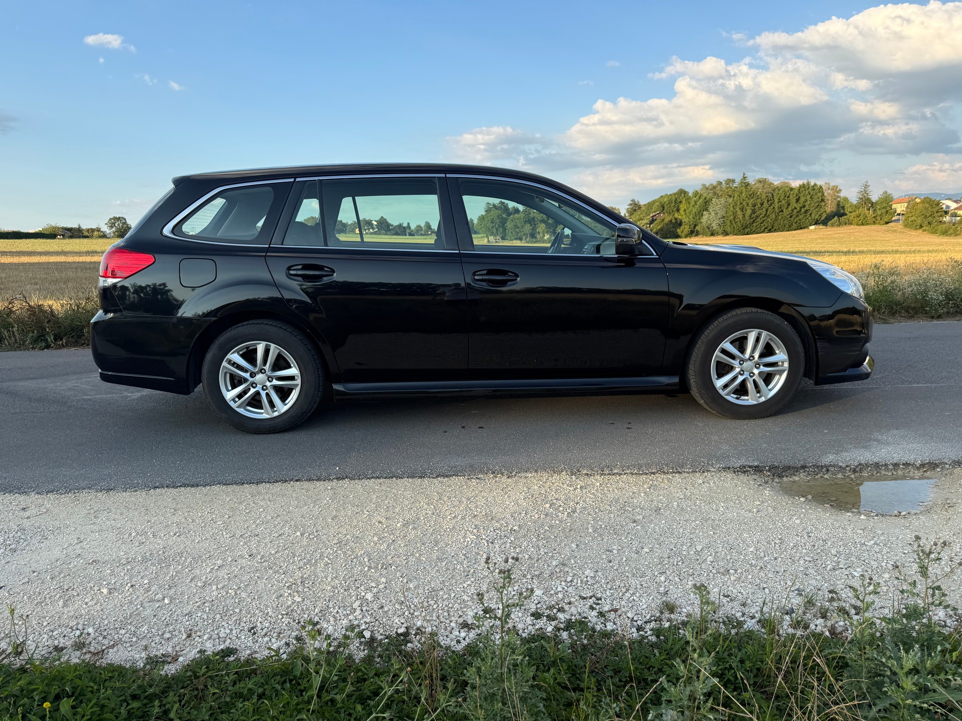SUBARU Legacy 2.0D Swiss AWD-image-5