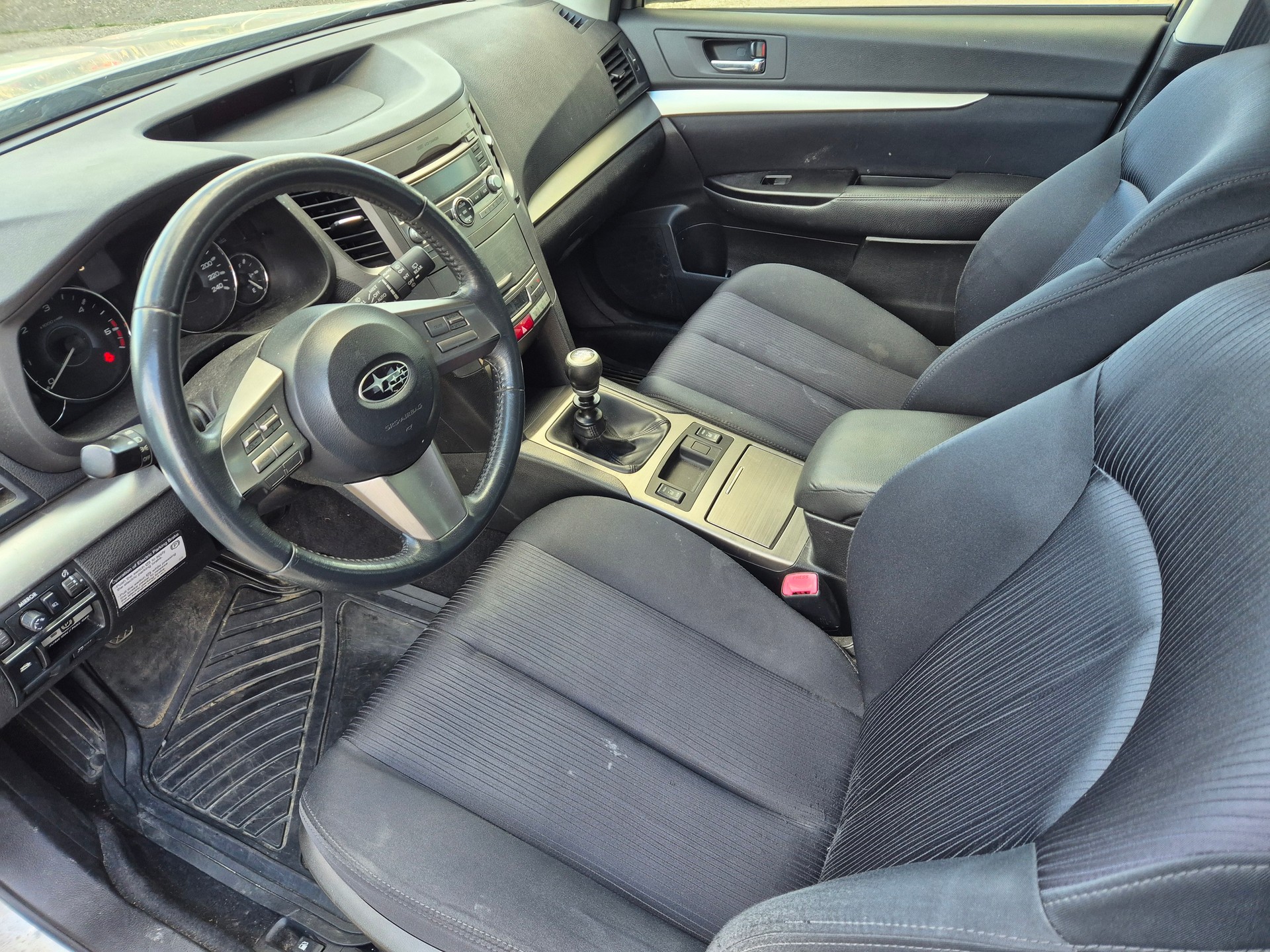 SUBARU Legacy 2.0D Swiss AWD-image-11