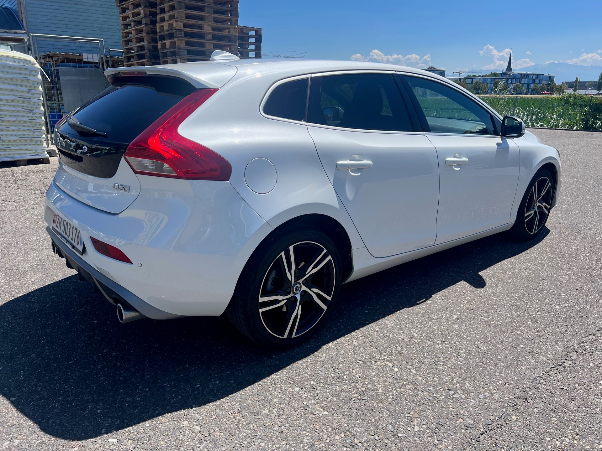 VOLVO 2.0 D3 R-Design S/S-image-3