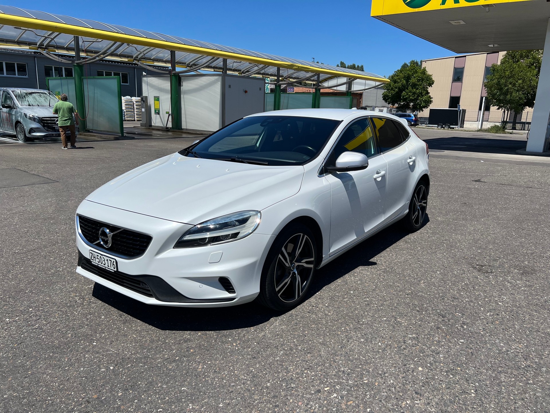 VOLVO 2.0 D3 R-Design S/S-image-0