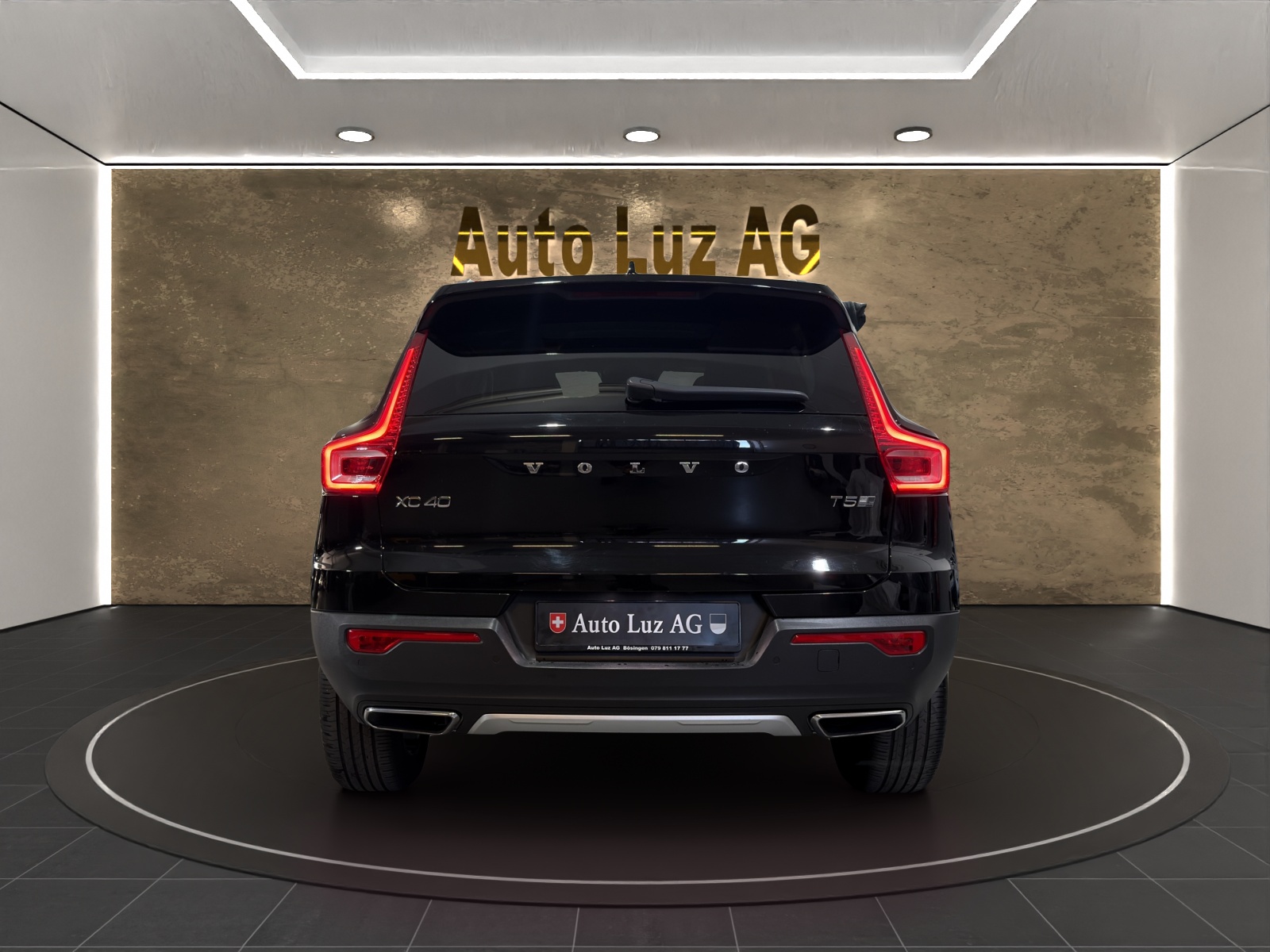 VOLVO XC40 T5 TwE Inscription DCT-image-2