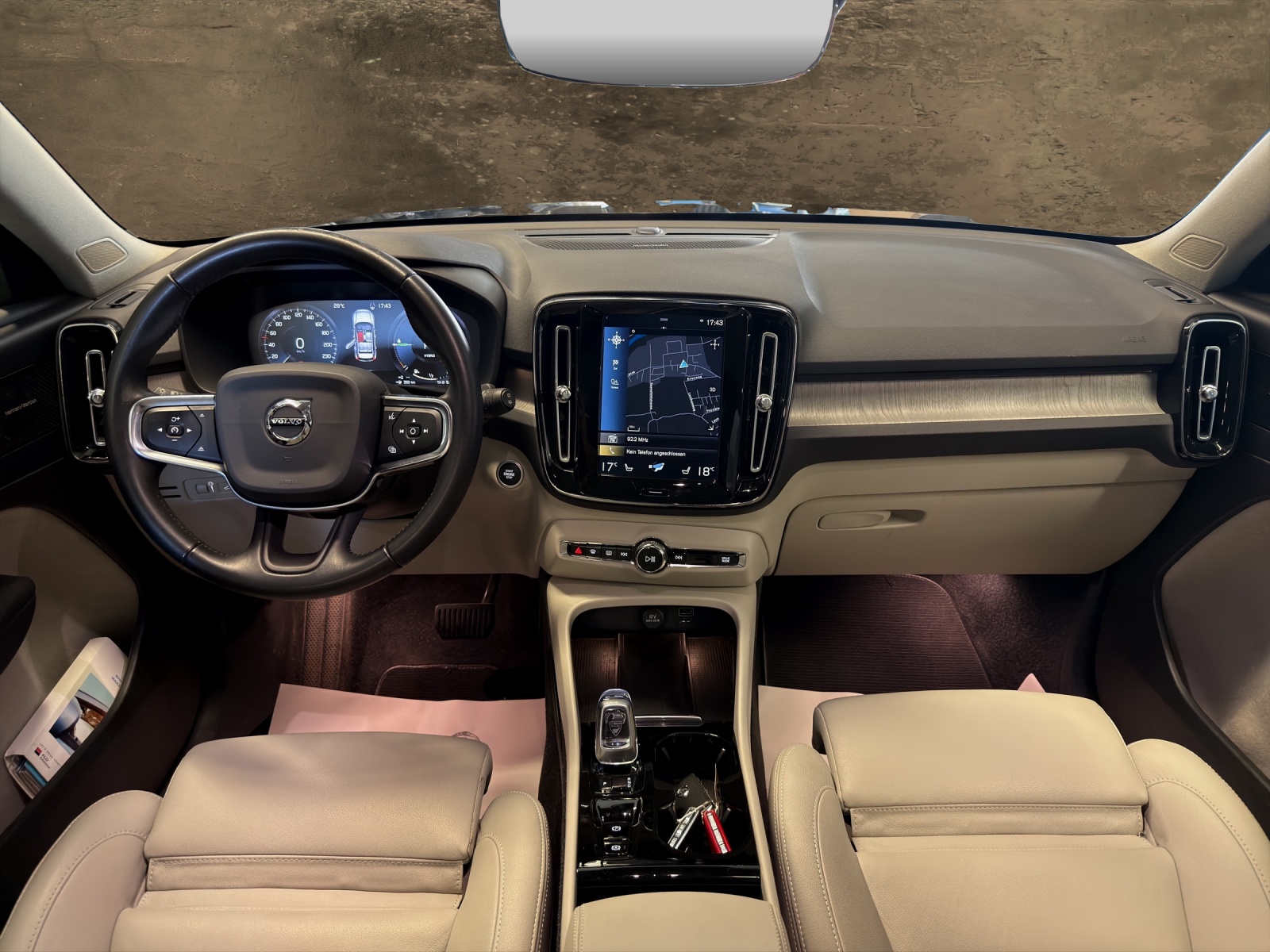 VOLVO XC40 T5 TwE Inscription DCT-image-3