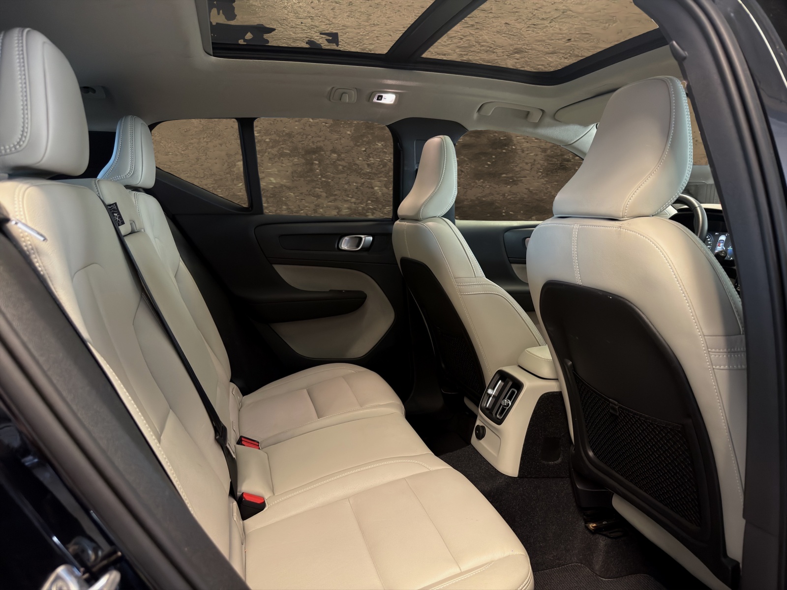 VOLVO XC40 T5 TwE Inscription DCT-image-14