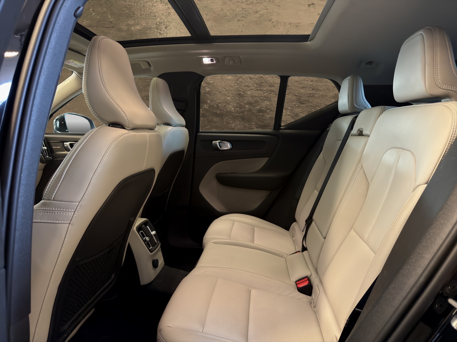 VOLVO XC40 T5 TwE Inscription DCT-image-13