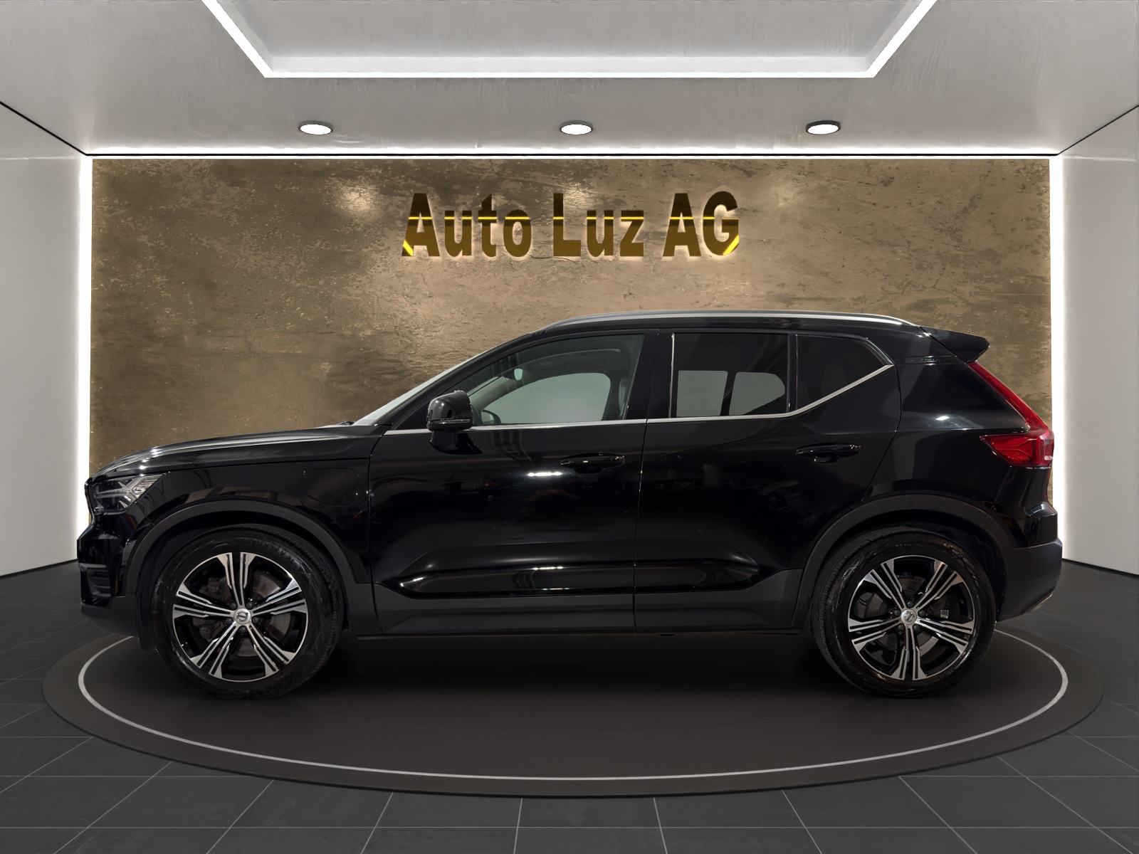 VOLVO XC40 T5 TwE Inscription DCT-image-5