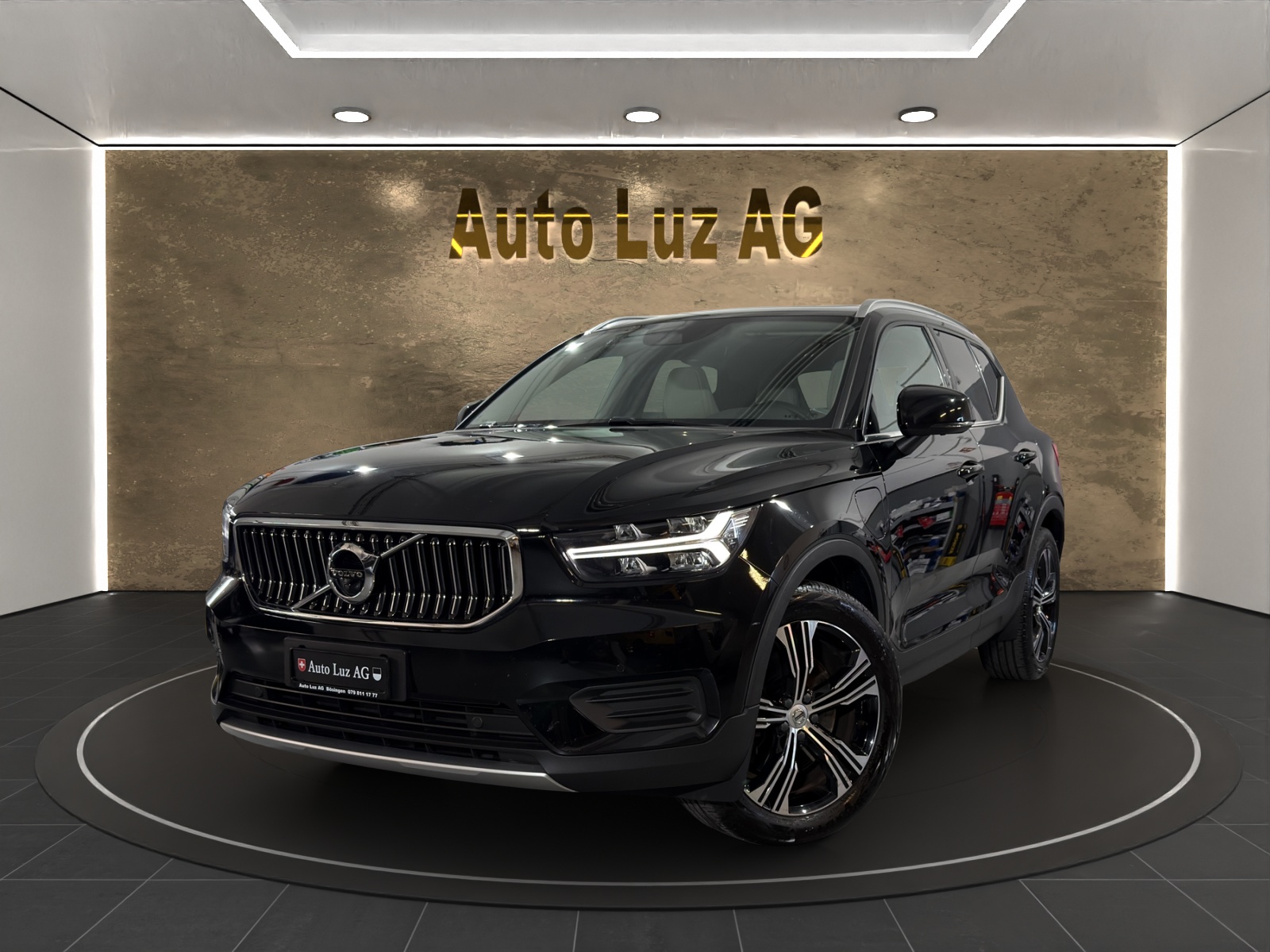 VOLVO XC40 T5 TwE Inscription DCT-image-0