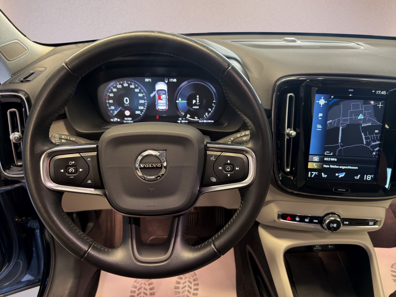 VOLVO XC40 T5 TwE Inscription DCT-image-10