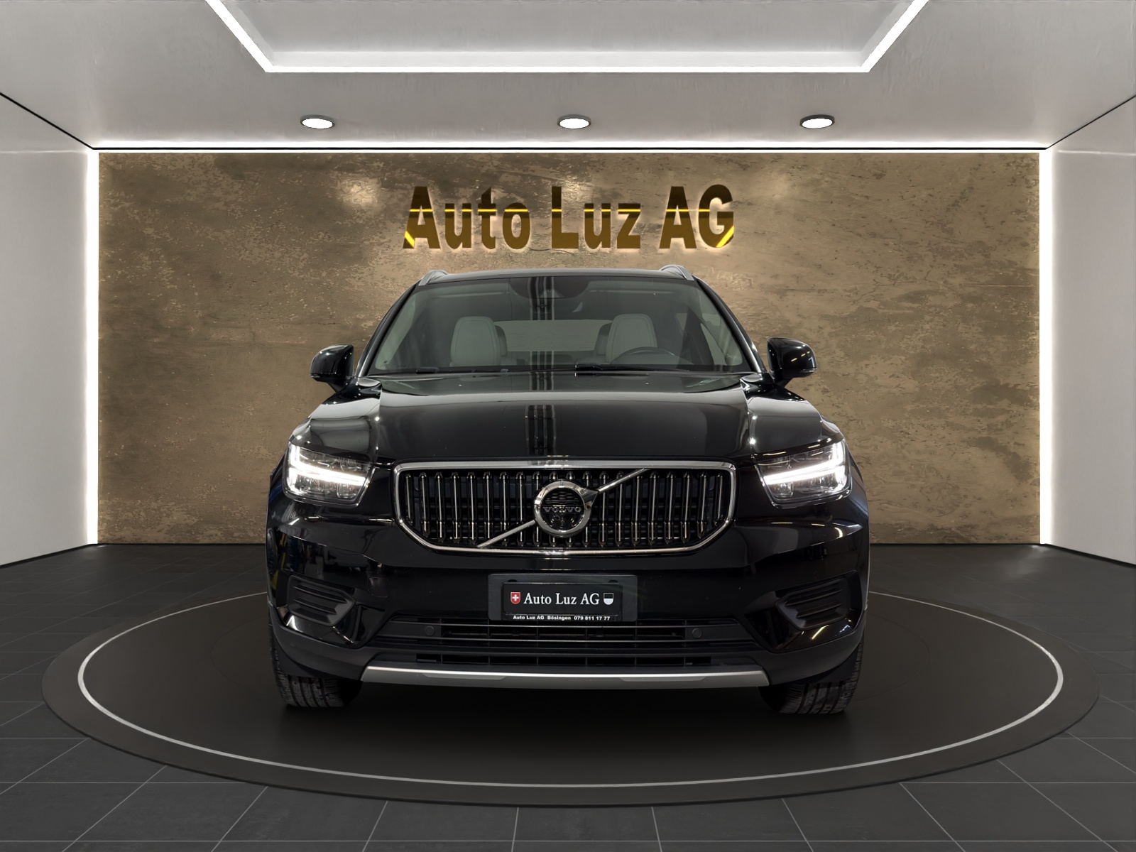 VOLVO XC40 T5 TwE Inscription DCT-image-1