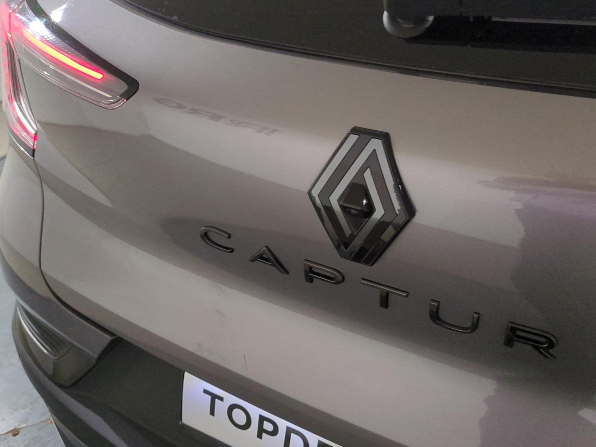 RENAULT Captur 1.3 TCe Esprit Alpine EDC-image-18