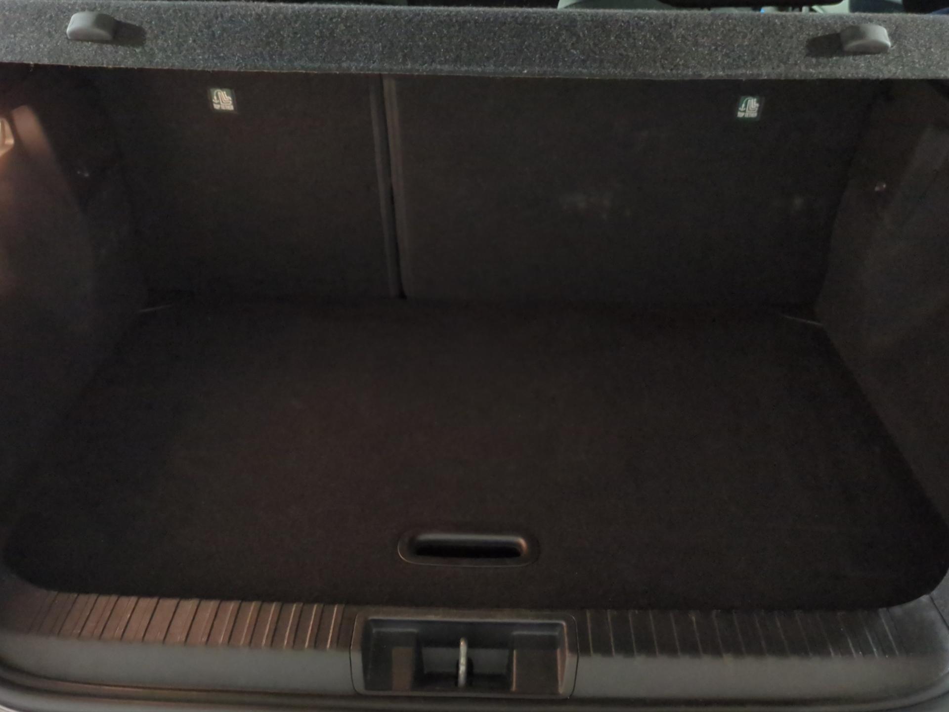 RENAULT Captur 1.3 TCe Esprit Alpine EDC-image-15