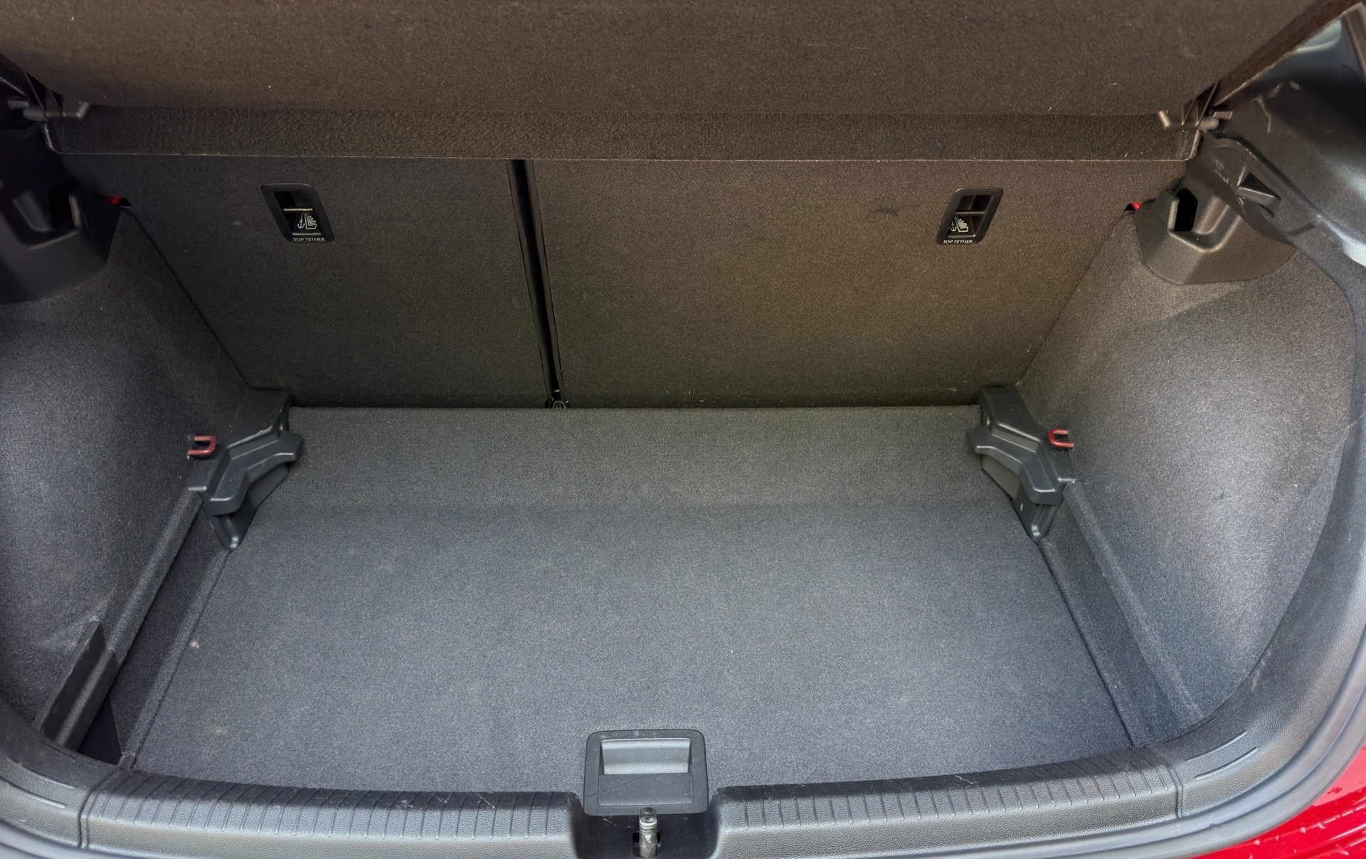 VW Polo 2.0 TSI GTI DSG-image-12