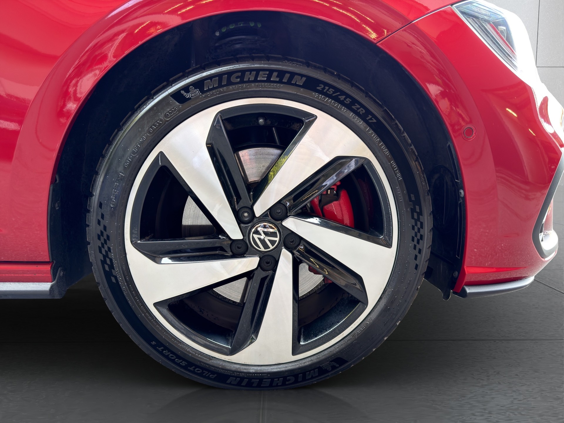VW Polo 2.0 TSI GTI DSG-image-6