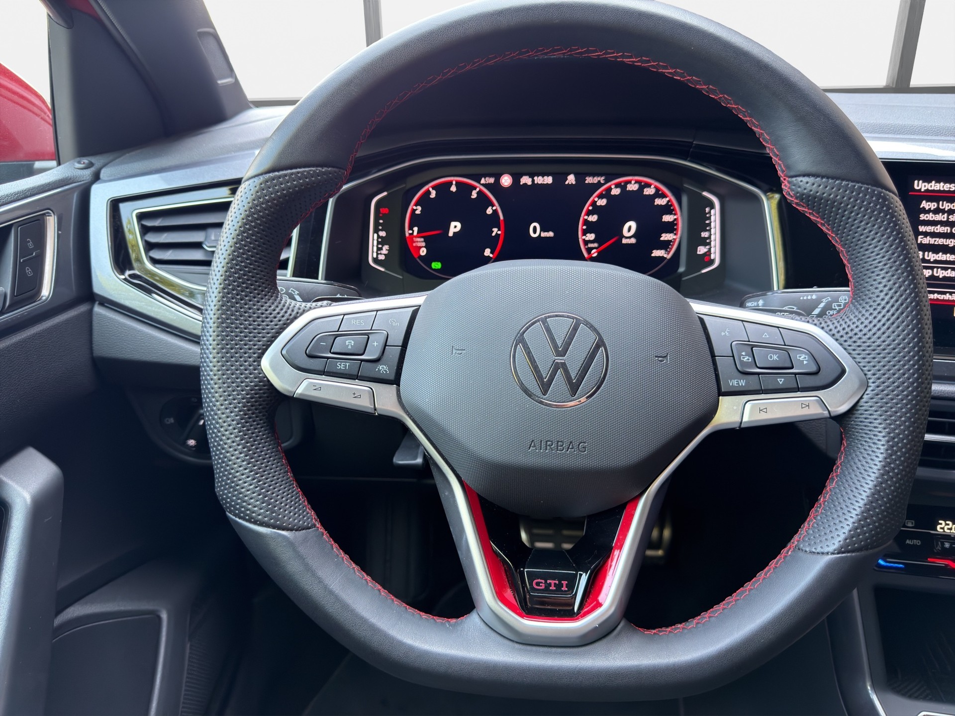 VW Polo 2.0 TSI GTI DSG-image-8