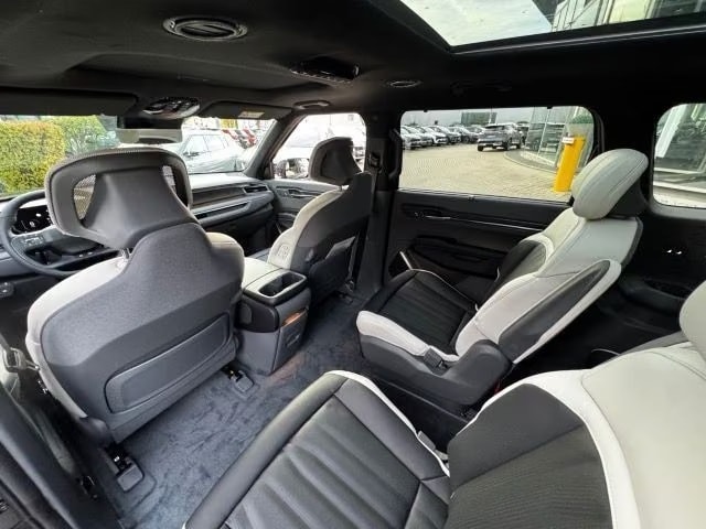 KIA EV9 99,8 kWh GT-Line 4x4 Relaxation Seat 6 Sitzer-image-11