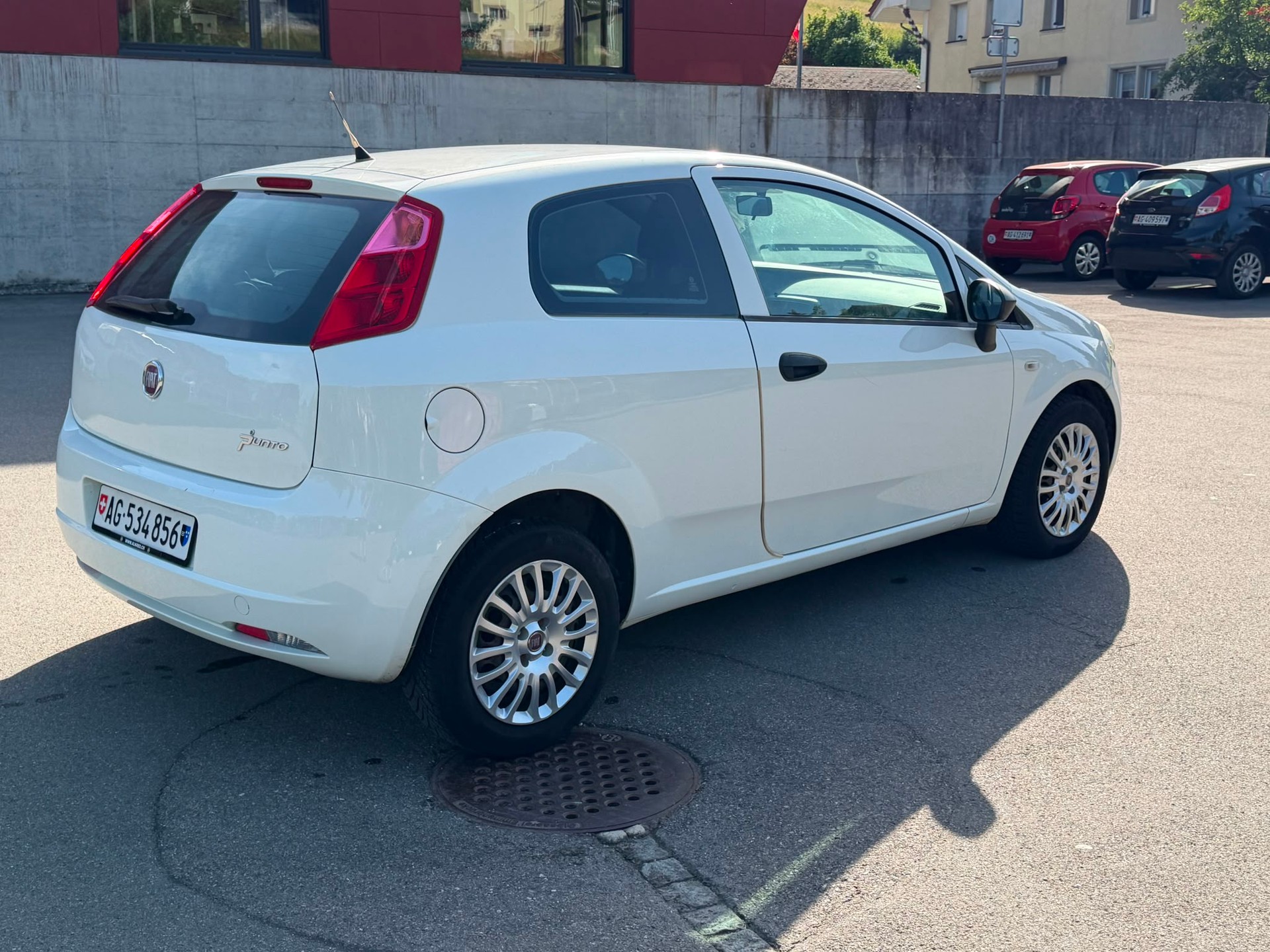 FIAT Punto 1.2 Grande Punto Ab Mfk Frisch ab Grosse Service-image-2
