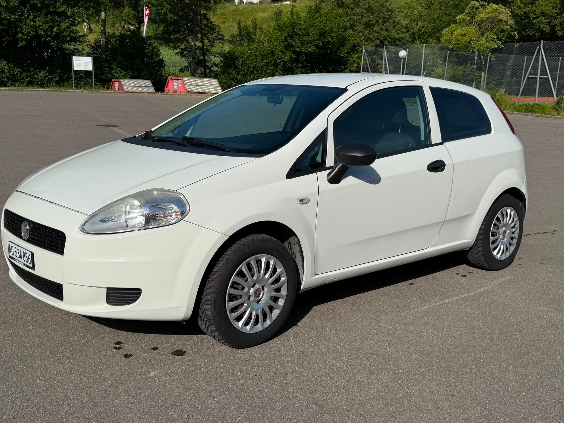 FIAT Punto 1.2 Grande Punto Ab Mfk Frisch ab Grosse Service-image-0